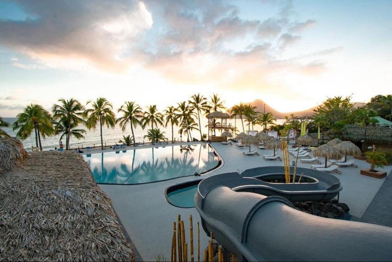 Appartement Terrasse Vue Mer Et Piscine Le Diamant Exterior foto